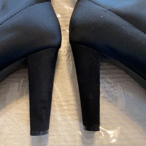 Charles David knee high  suede boots approx 3 1/2” heel, size  9 1/2 - Picture 9 of 12